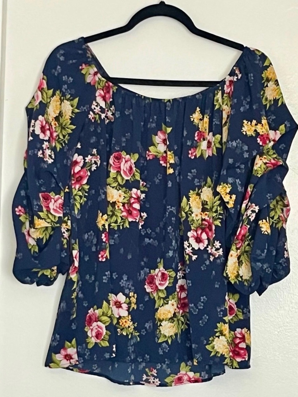 Floral Off The Shoulder Gathered Sleeve Top